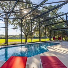 Golf Course retreat - Fantastic view -Private Pool