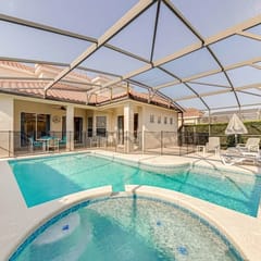Beautiful And Peaceful 5 B/Room Home Private Pool
