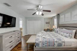 Wonderful 6 bed 6 bath pool home - Image 4