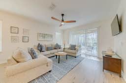Beautiful 4 Bedroom pool home in gated community - Image 2