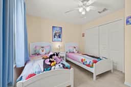 Outstanding view, perfect location, 5b/room & Pool - Image 5