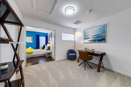 Stylish and newly renovated 6 bedroom home. 5 star - Image 4