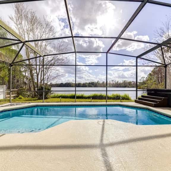 Beautiful Lake View Pool House Brand new Hot Tub - Image 1