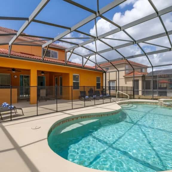 5 bedroom home watersong resort - Image 1