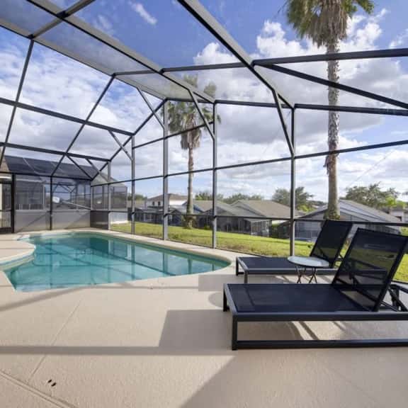 3 bedroom South facing home sleeps 8 - Image 1