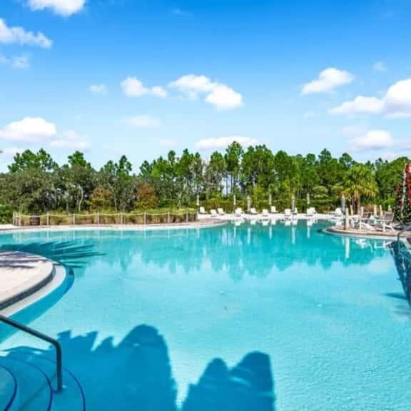 New and modern home, sleeps 10 in great location - Image 1