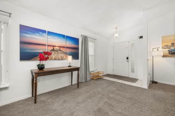 South facing Villa, Pool, spa and Games room! - Image 4