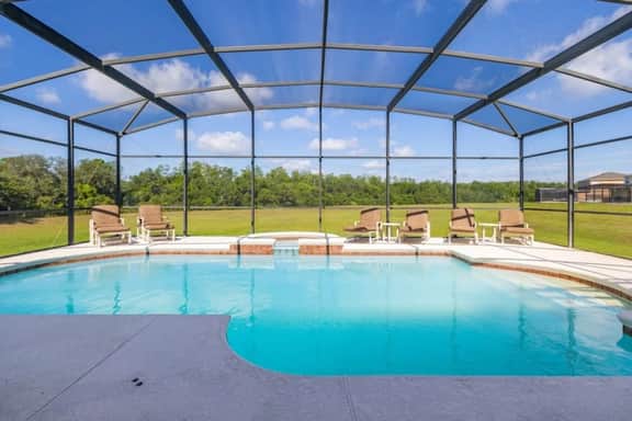 Sunset Retreat at Highgate Park | Pool & Games - Image 2