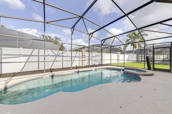 Bright and spacious private pool home near Disney