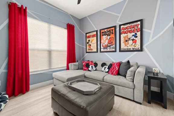 Beautiful And Peaceful 5 B/Room Home Private Pool