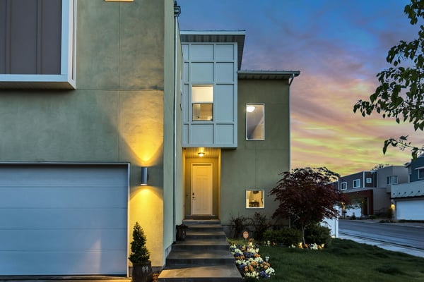 Exterior & Curb Appeal
